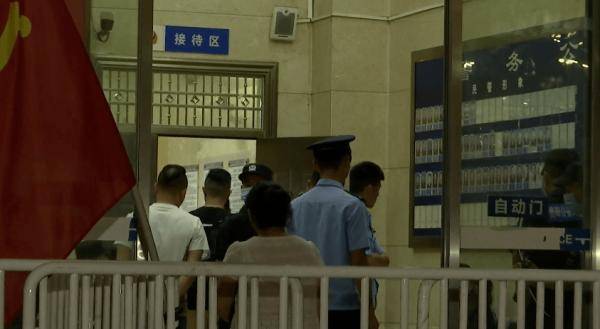 贵阳|贵阳男子爱车被划三道疤！监控抓住元凶，竟是一宝马车主……
