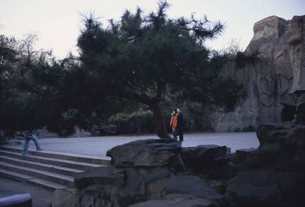 展览|最新展览丨它山之石——封岩当代摄影展