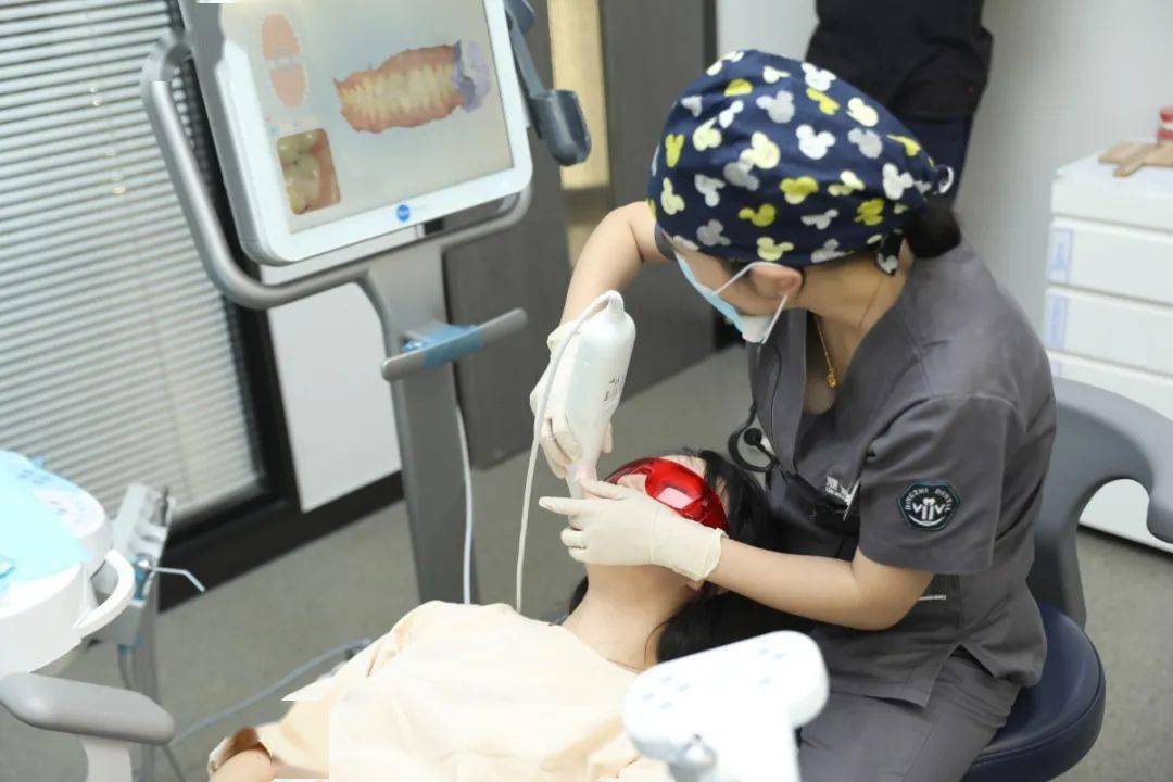 口腔|整牙比整容还要厉害？不动刀，不打针，悄悄变美的秘密就在这里！