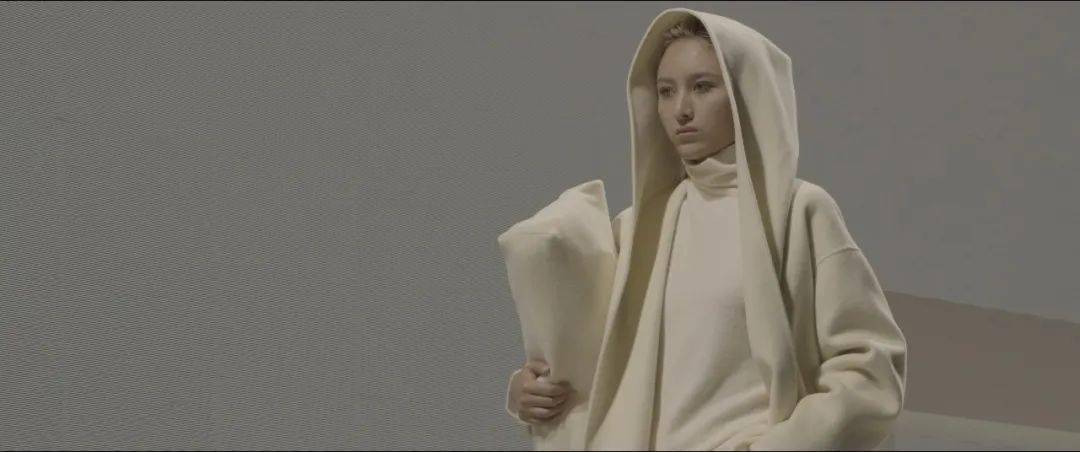 流转|ES MODISH 品牌专场秀 | 一手 · SUN IN SKY国际时尚周(暨SUN IN SKY第七届发布周)