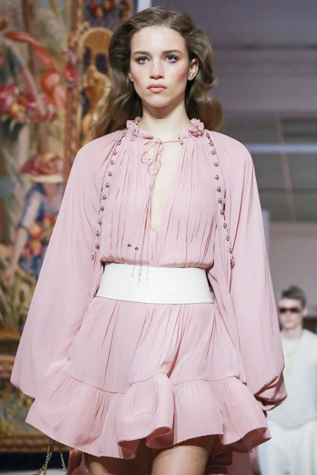 女装|2021春夏流行趋势，8大女装细节，你不可不知！