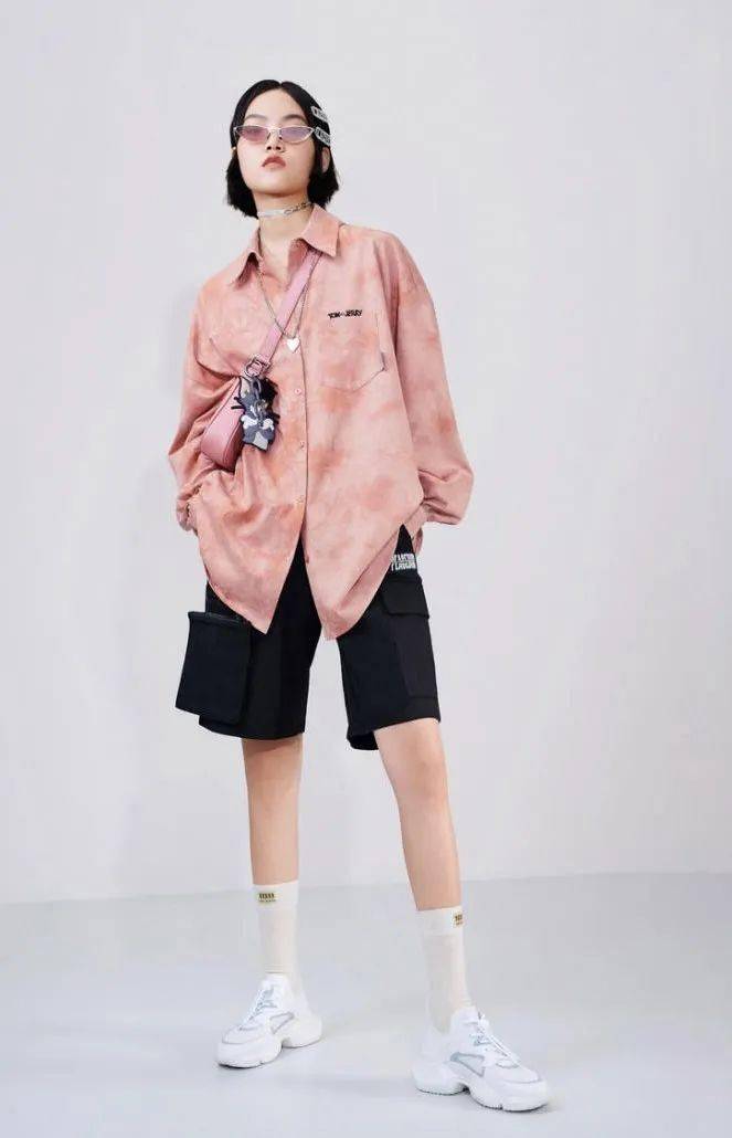 女装|2021春夏流行趋势，8大女装细节，你不可不知！