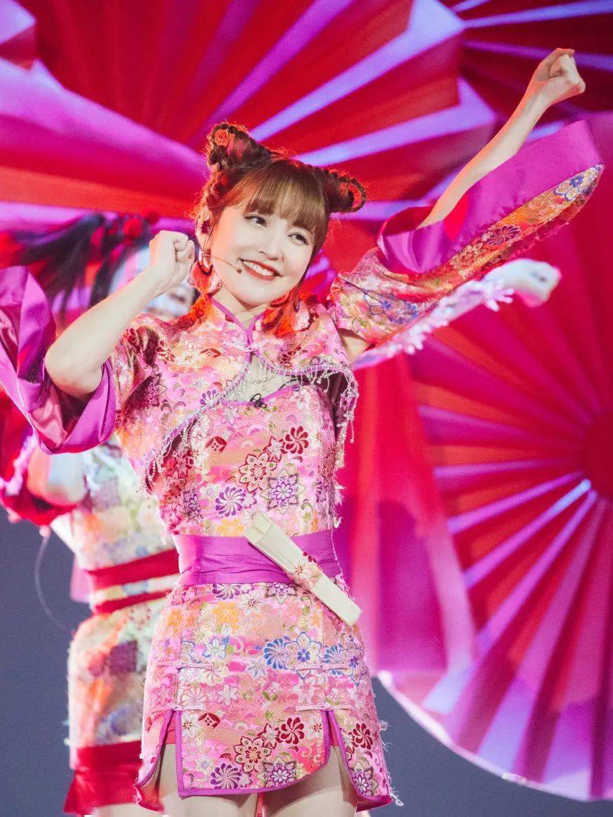 #Mad|礼物已经选好,姐姐们何时才能认识我?!