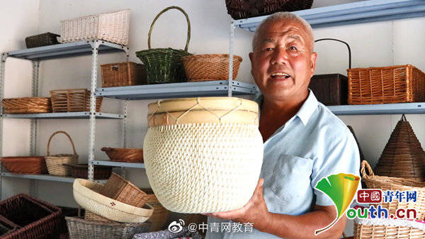 就业|年销售额近500万！六旬“乞丐老板 ”编柳24年带动1600余人就业