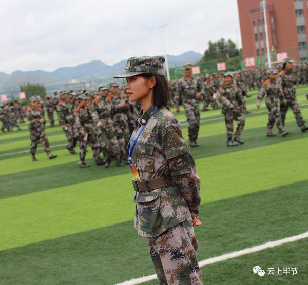 曾是|真美！贵州这位小姐姐曾是“麻辣女兵”，如今华丽转身