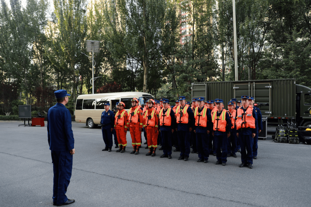 青海省消防救援总队全勤指挥部开展集结拉动演练