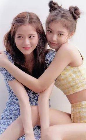 水果|2020夏天最流行的“果汁系穿搭”，复古优雅，太上头了！！