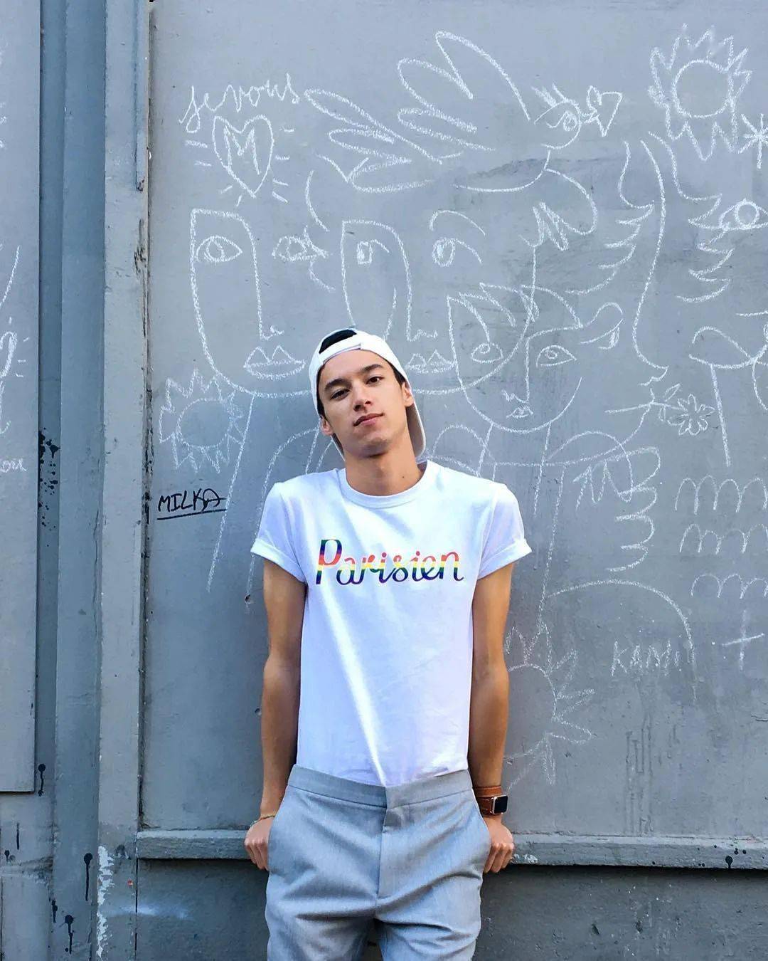 亚裔|时尚圈又迎来热门亚裔男模新人，完美到无需任何修饰