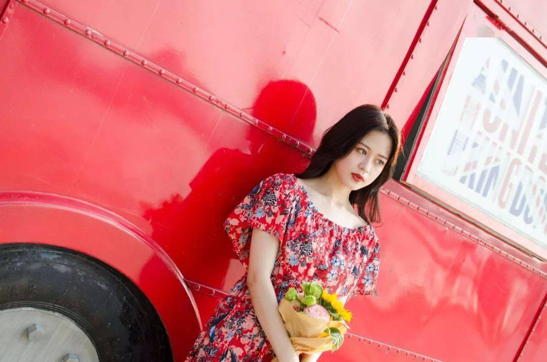 女人|伴读 | 岁月深处，做一个有质感的女人