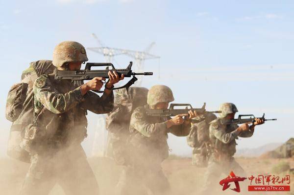 风沙|在大漠“吃土”、敷“风沙面膜”是怎样的体验？