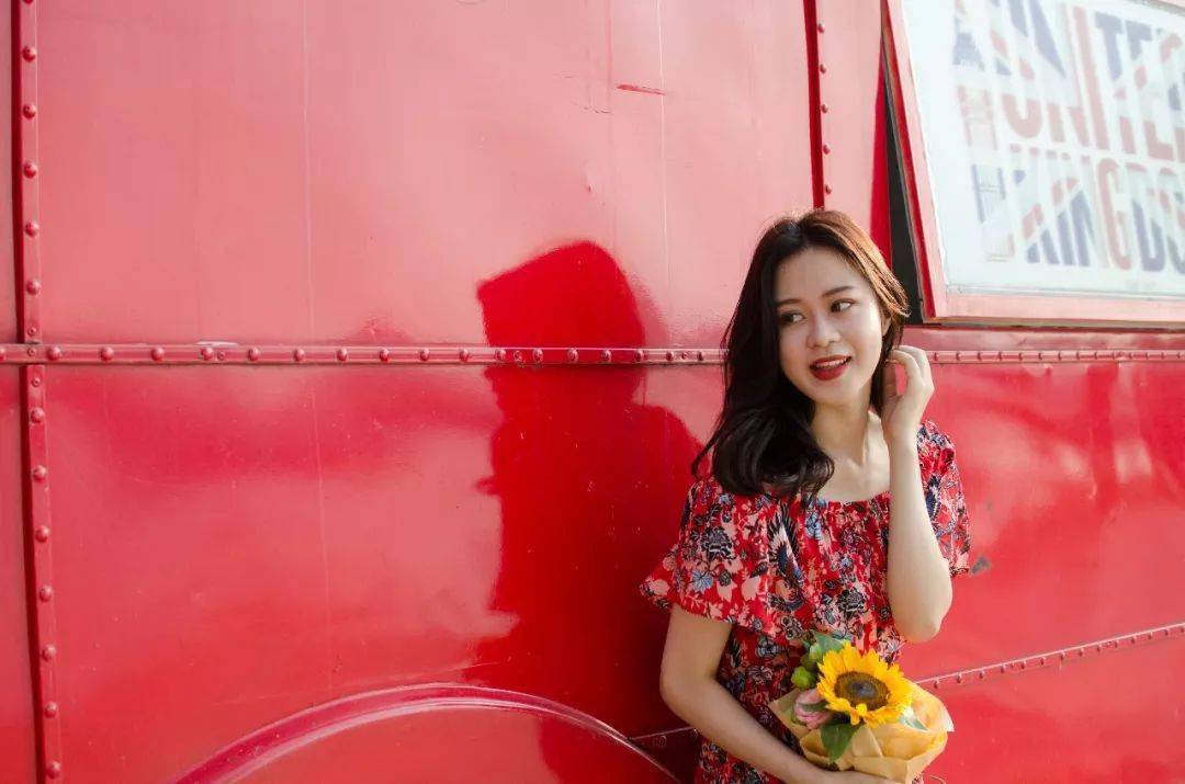 女人|伴读 | 岁月深处，做一个有质感的女人