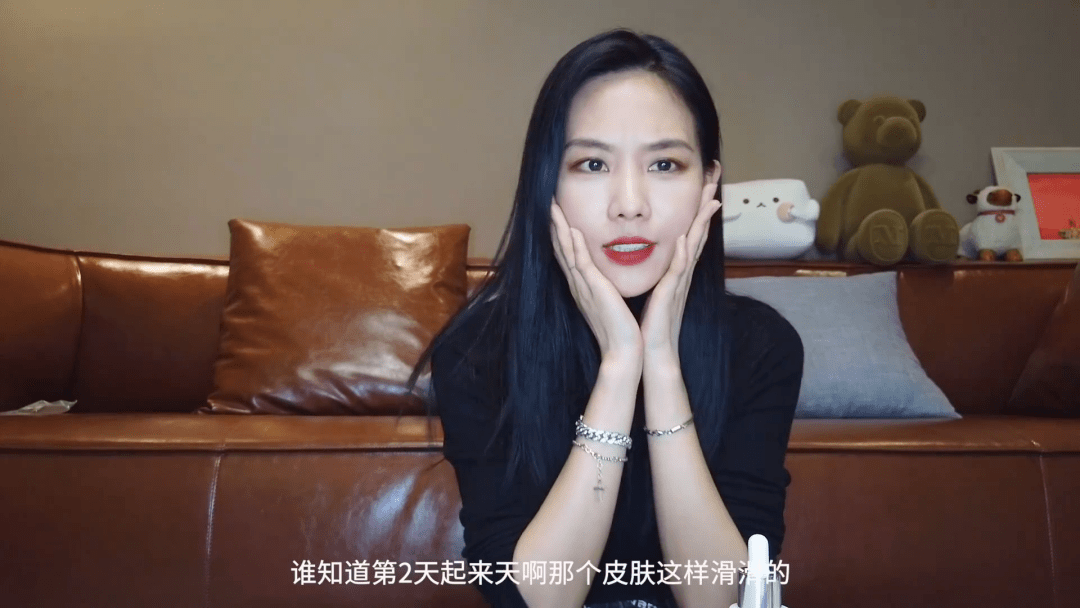 牛仔裤|打败万茜、宁静的王霏霏竟然是个ZARA女孩，想get她的49元同款T！