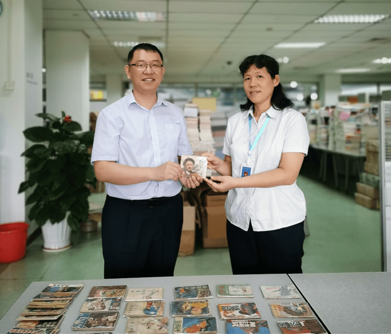 林则徐|惠州热心人士向东莞图书馆捐赠《林则徐》连环画