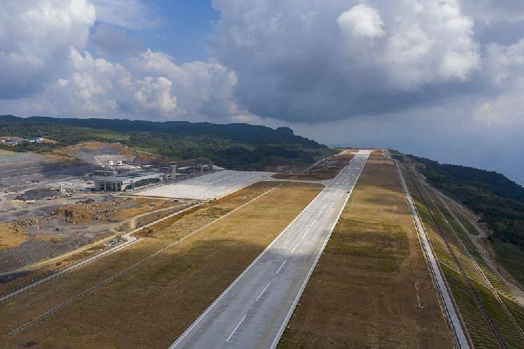 重庆仙女山机场主体工程全面完工