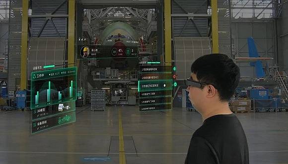 DataMesh|科幻场景成真，这家公司要用混合现实技术解放一线员工双手 | 界面创新家?