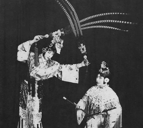 王珮瑜|跟王珮瑜一起观舞台上的那些历史风云