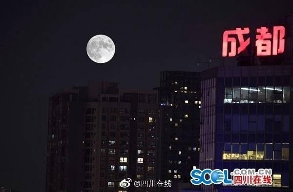 月亮|超大超高清的超级月亮来了！亿像素带你看！
