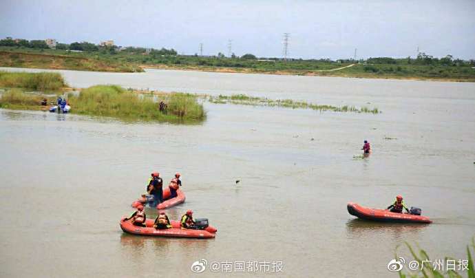 落水|师生相约钓鱼老师落水，学生下水施救不幸双双溺亡