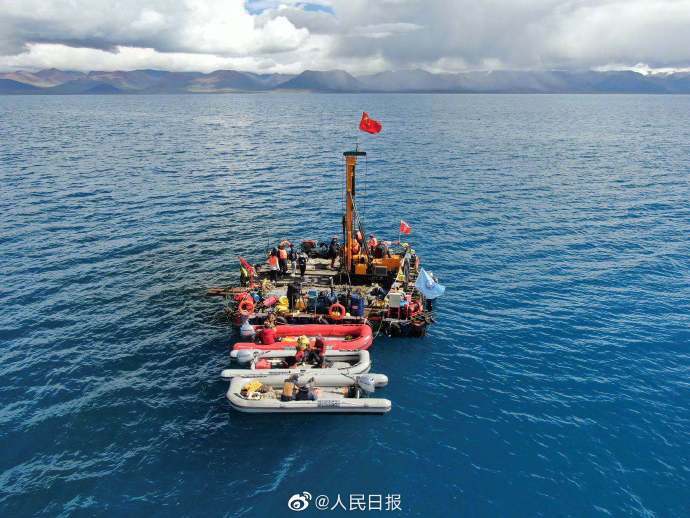我国|中国成功钻取高原湖泊最长岩芯：获取岩芯长144.79米