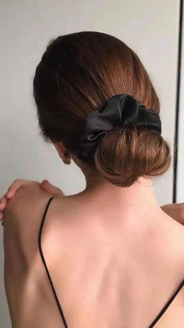 发型|今年夏天最时髦又凉快的发型,不用找Tony老师,5块钱就能打造!