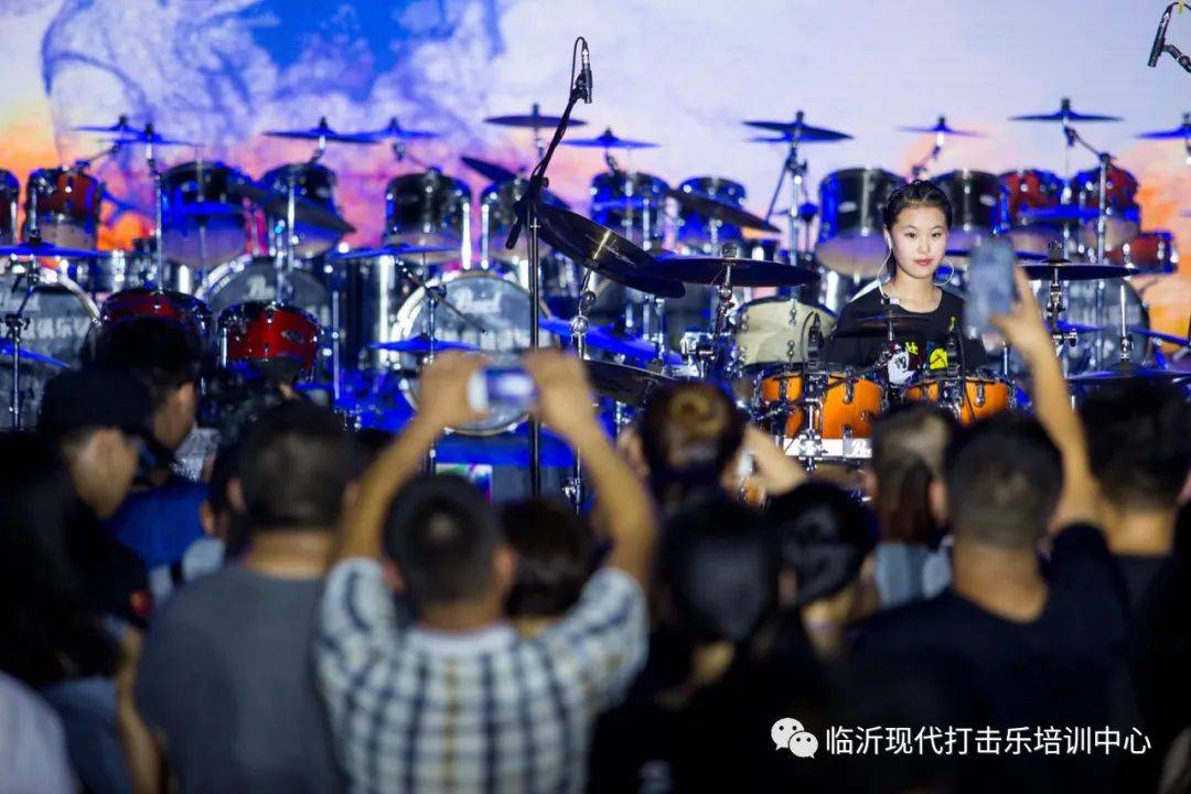 齐鲁|约“惠”齐鲁园，今晚用英语high翻啤酒节！