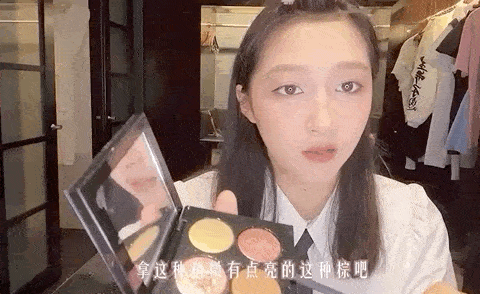 眉毛|关晓彤自认天生是臭脸？但不好惹的她却美到让我疯狂打电话！