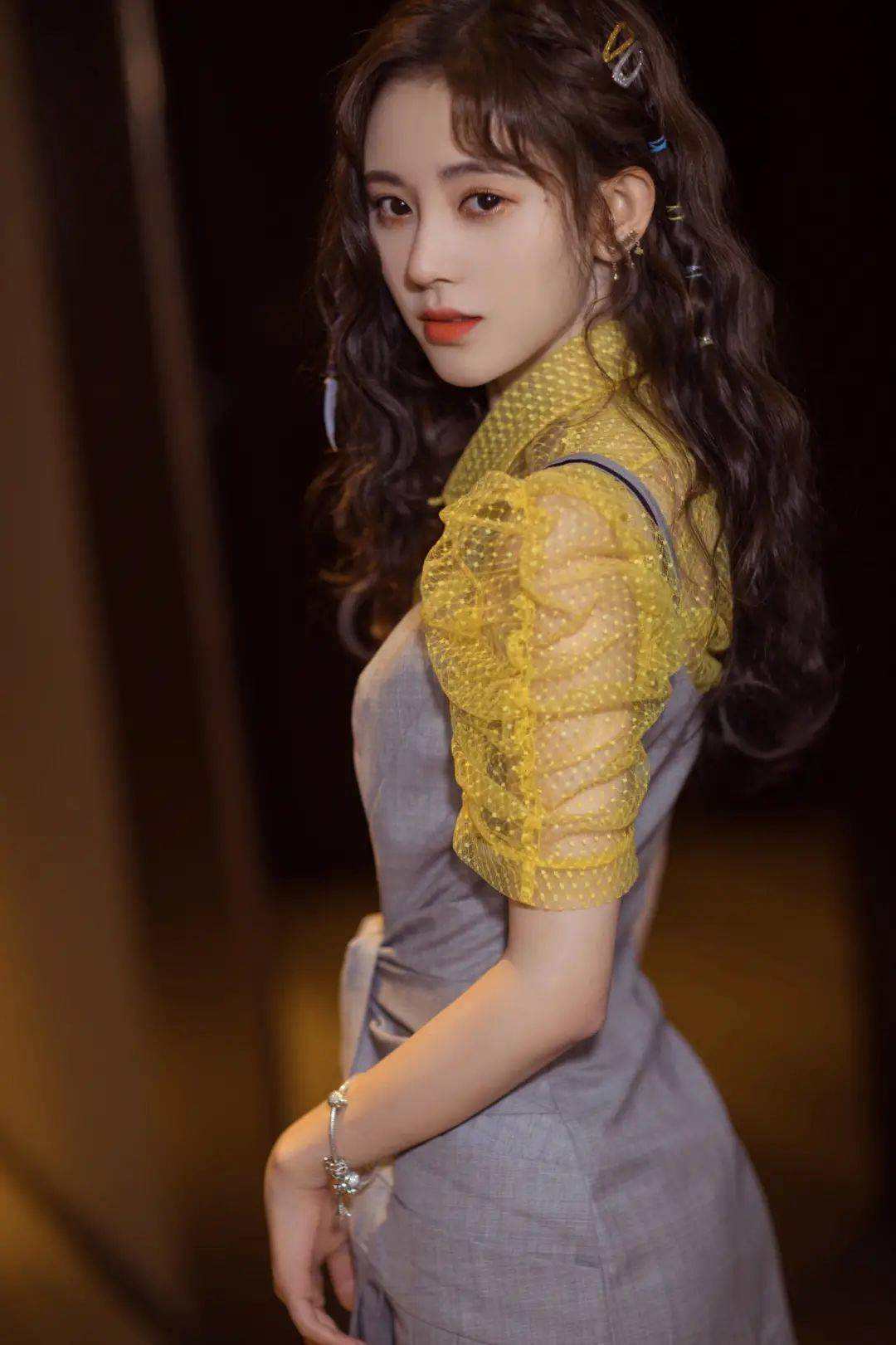 羊毛|Angelababy生图美绝 路人都会疯狂保存的水平！