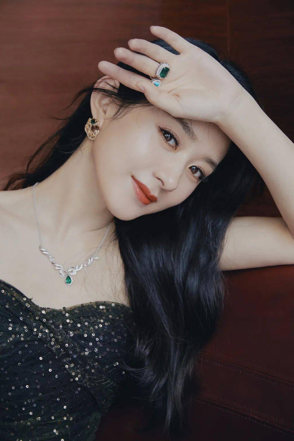 白宇新|榜妹热线 | 赵丽颖行程、刘亦菲《花木兰》、于朦胧进组、白宇新戏 、朱正廷活动