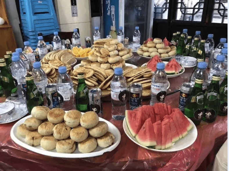 韭菜|为追星无底线氪金，百万集资无人监管，粉丝韭菜到底还能割多久？