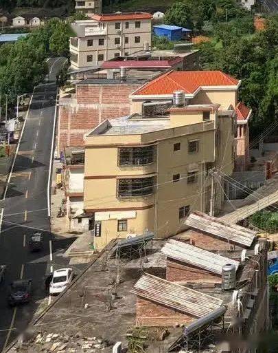 柏油路|你觉得洲瑞铺了这条柏油路之后，家乡是不是更美了？