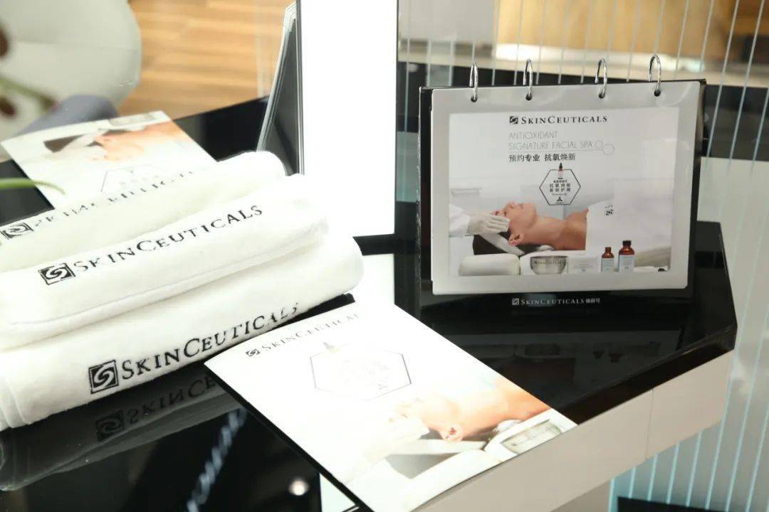 空降|心动警告！护肤界大魔王空降钟楼，一秒唤醒你的少女肌！