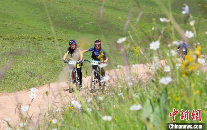 穿越|甘肃启动“骑游”四郡两关：自行车手6天穿越千里河西走廊