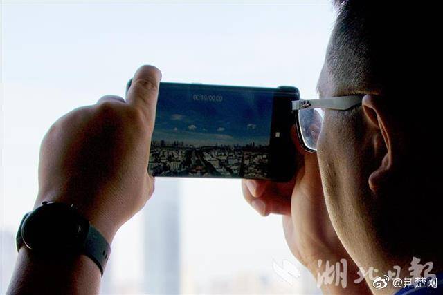 黄鹤楼|今天，援鄂医疗队代表游览黄鹤楼