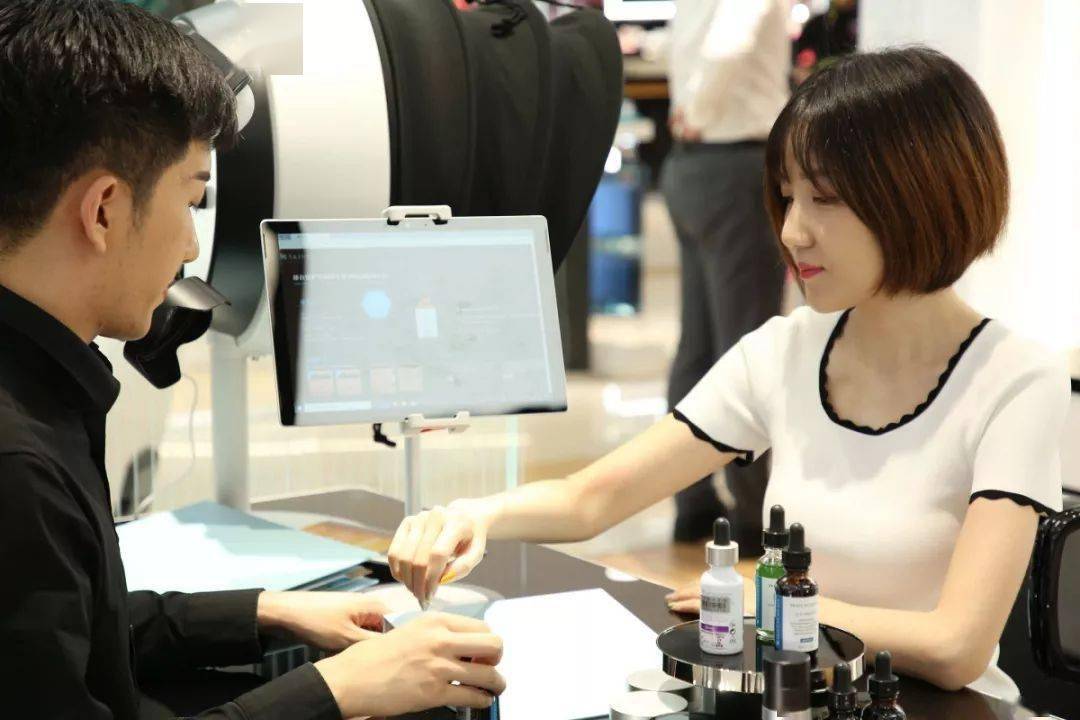 空降|心动警告！护肤界大魔王空降钟楼，一秒唤醒你的少女肌！