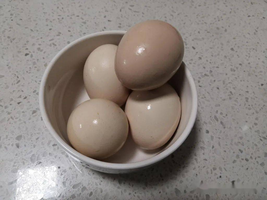 2f76e5d84b064f808c30aeaf5b6736f9.jpeg