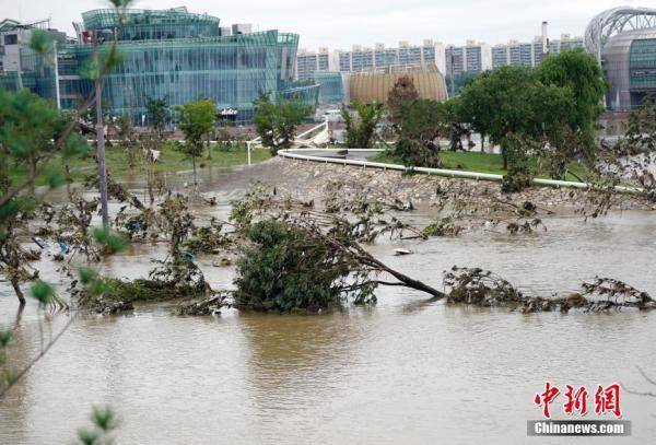 水位|暴雨致首尔汉江水位猛增 附近公园、道路被淹