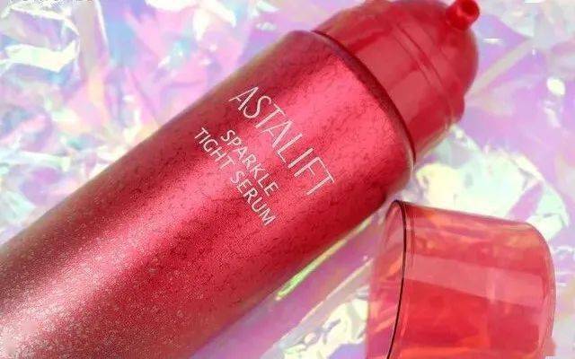 泡泡|ASTALIFT最新泡泡精华，拯救毛孔粗大和皮肤下垂！