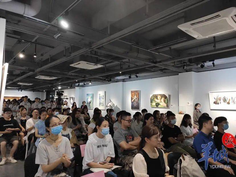 美术|用试卷做服装！广州市美术中学举办高三毕业作品展
