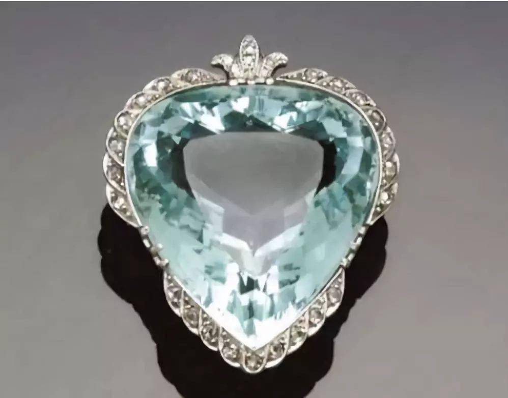 蓝宝石|海蓝宝石虽然美，但不值钱？其实人家一年身价翻N倍！真是比窦娥还怨.....