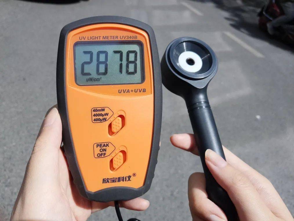 防晒霜|在剧里为了省钱大晒太阳的江疏影，生活中居然坐在车里打伞......