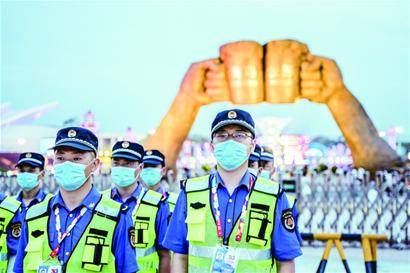 啤酒节|空中地面都有“巡逻兵”