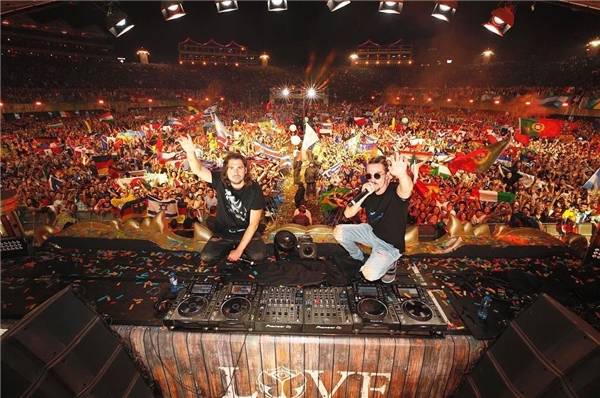比利时|百大DJ比利时兄弟点燃彩色世界线上演唱会，王者来袭！
