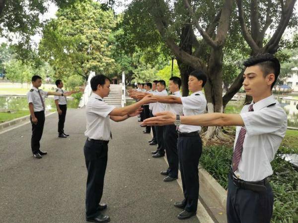 动车司机的“星际争霸”，有点激烈！