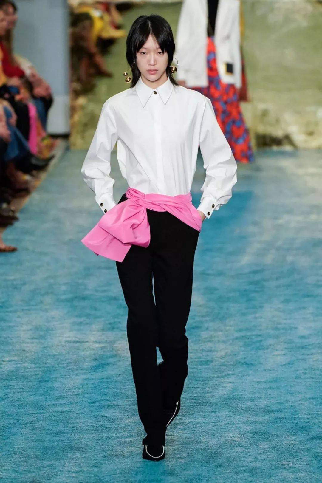 Herrera|衬衫千万别这么穿，时髦炸了！