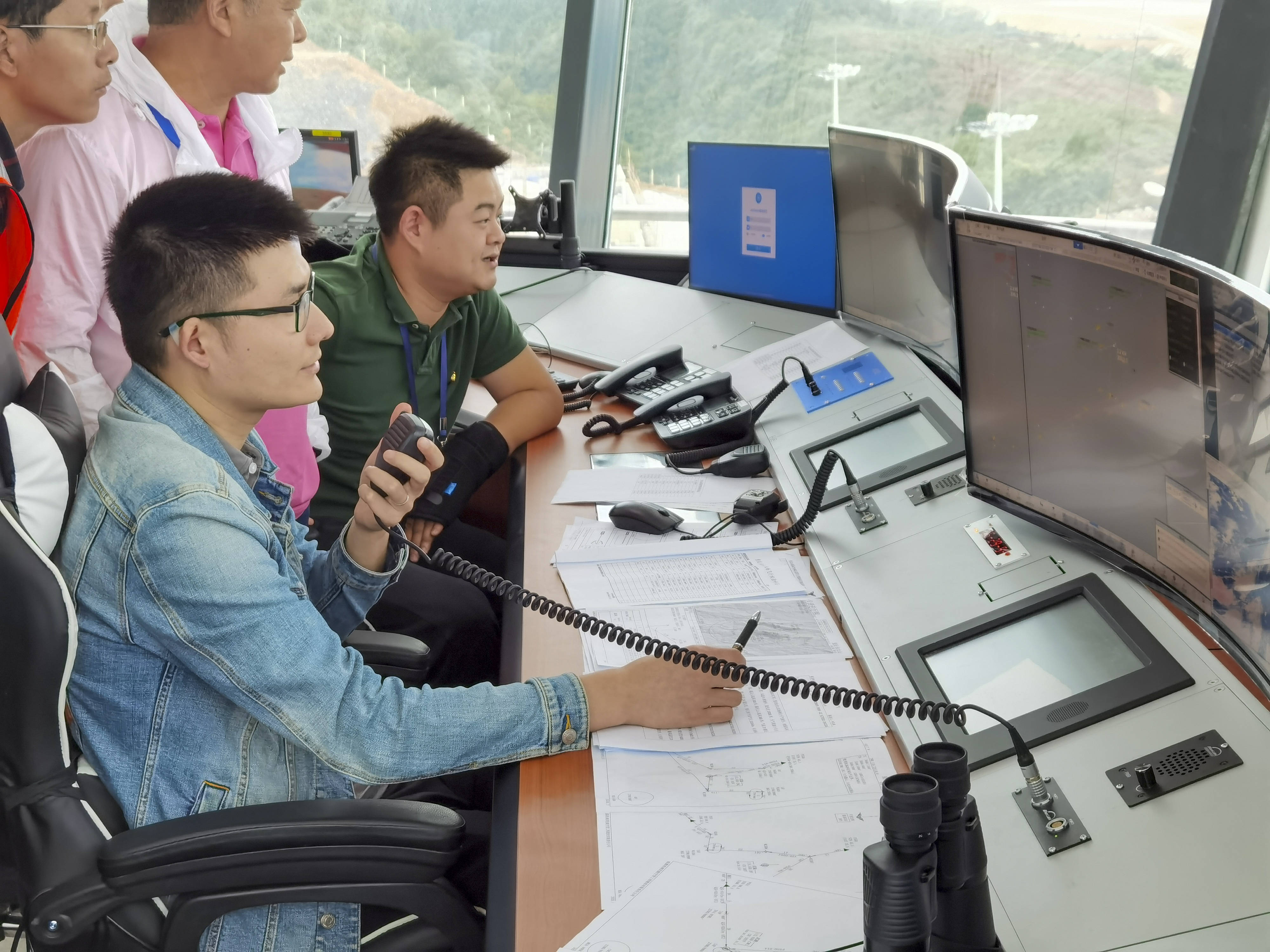 工作|重庆仙女山机场正式开始校飞