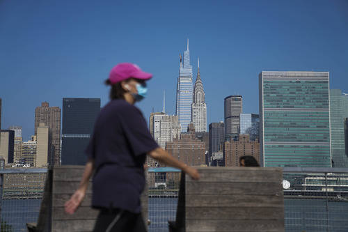 中国|被美国“驱离”的我，看到“一院之隔，两个美国”……