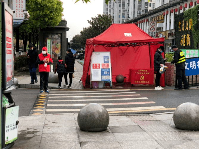 贵阳花果园有多少人口_贵阳花果园(2)
