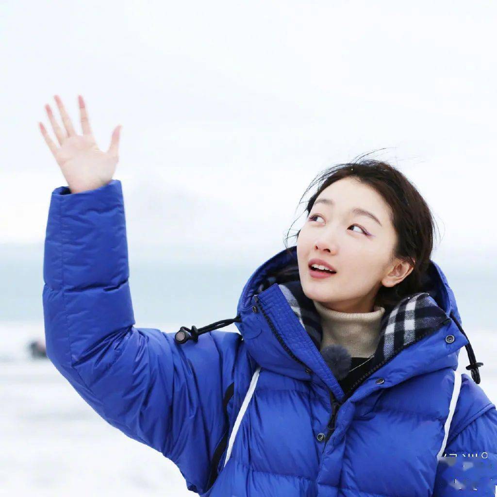 高中生|她30岁却比高中生还嫩！顺便收割了整个娱乐圈的帅弟弟