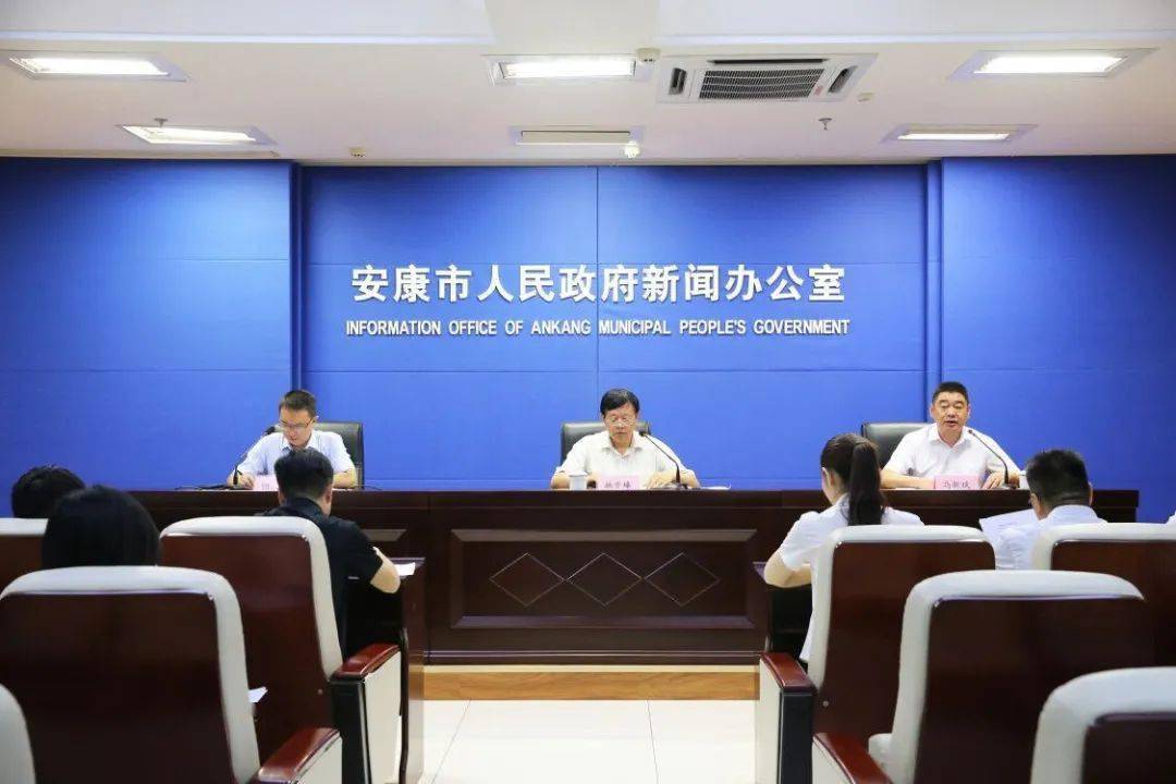 马新斌参加市优化提升营商环境新闻发布会