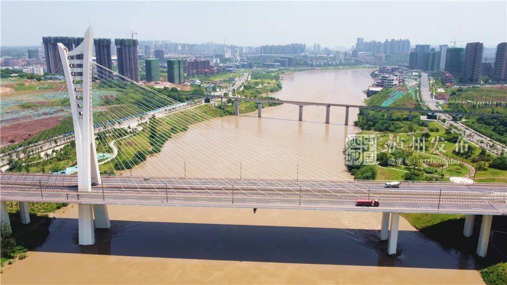 淹没人口_洪水淹没汽车图片